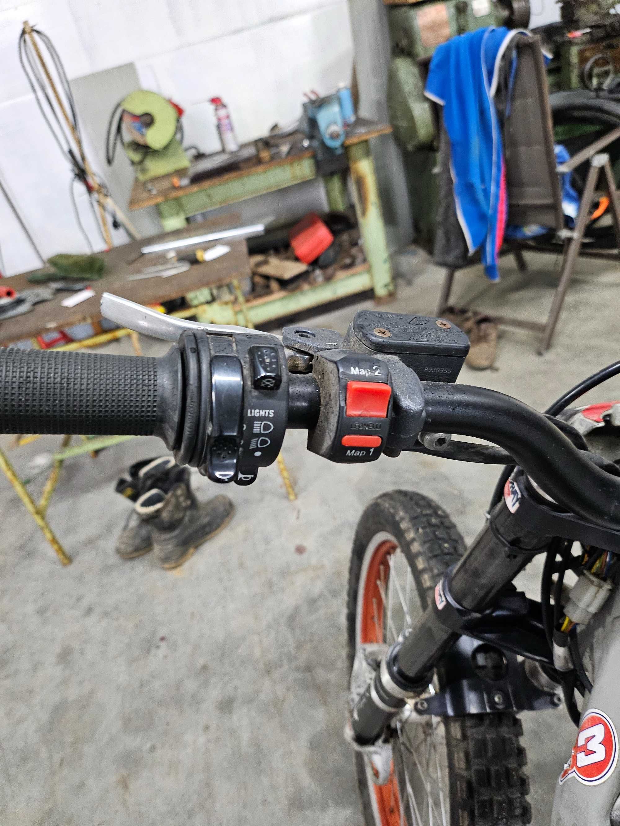 trial scherco 4T
