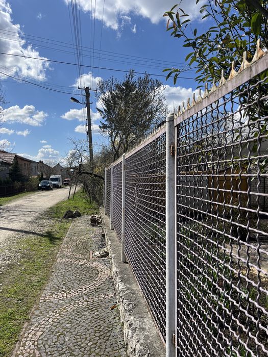 Продається домогосподарство в центральній частині м.Тернополя.