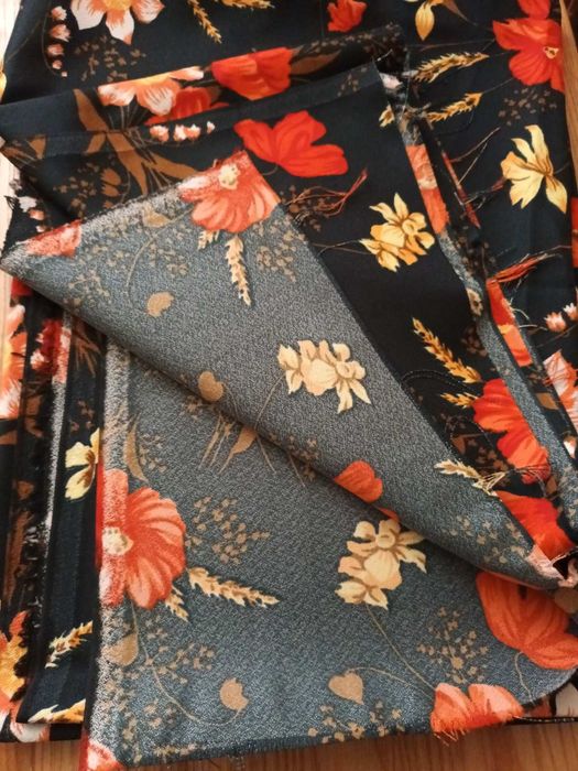 Отрезы тканей из домашнего шкафа