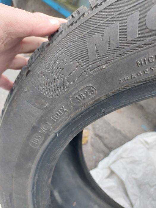 Продам резину Michelin Air 6 205 55 16 23 рік