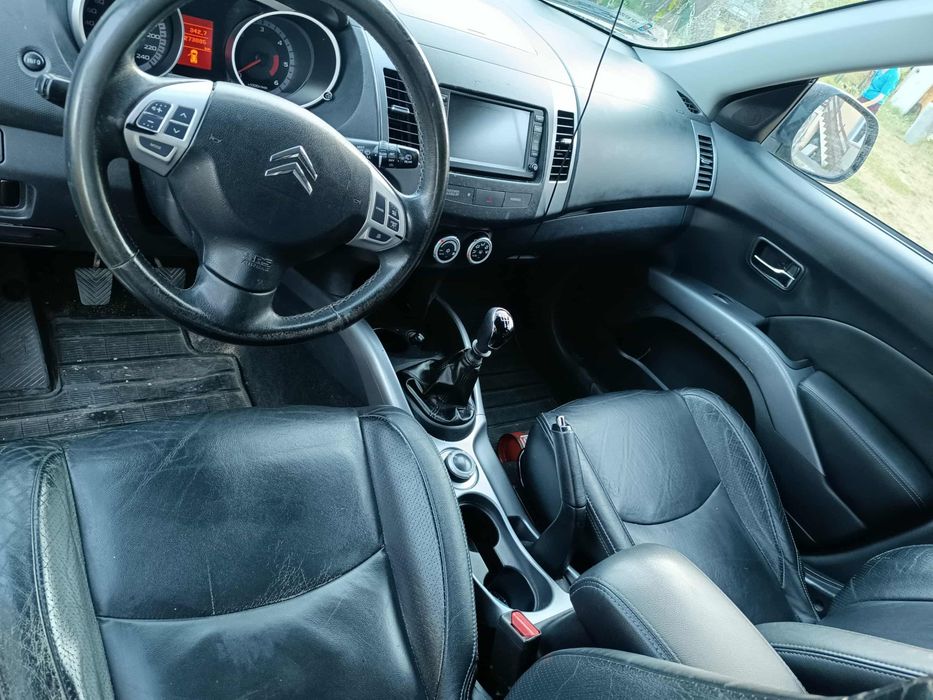 Citroen CCrosser 2009r 7 osobowy zadbany