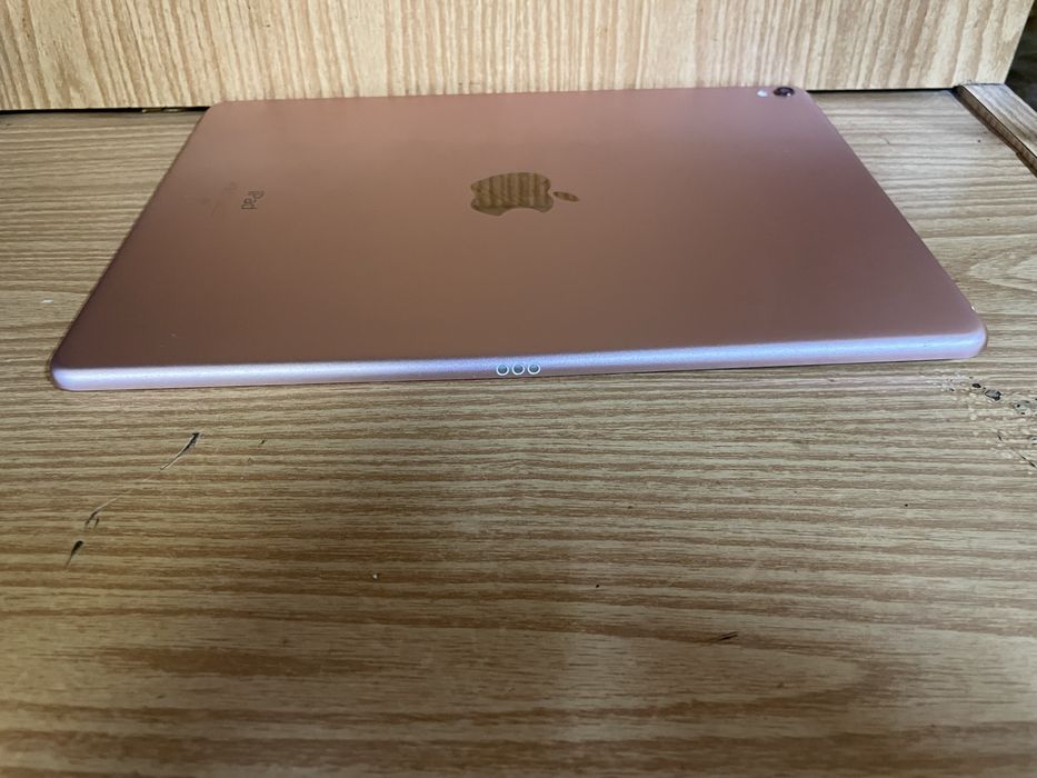 iPad Pro 9.7 на 256gb