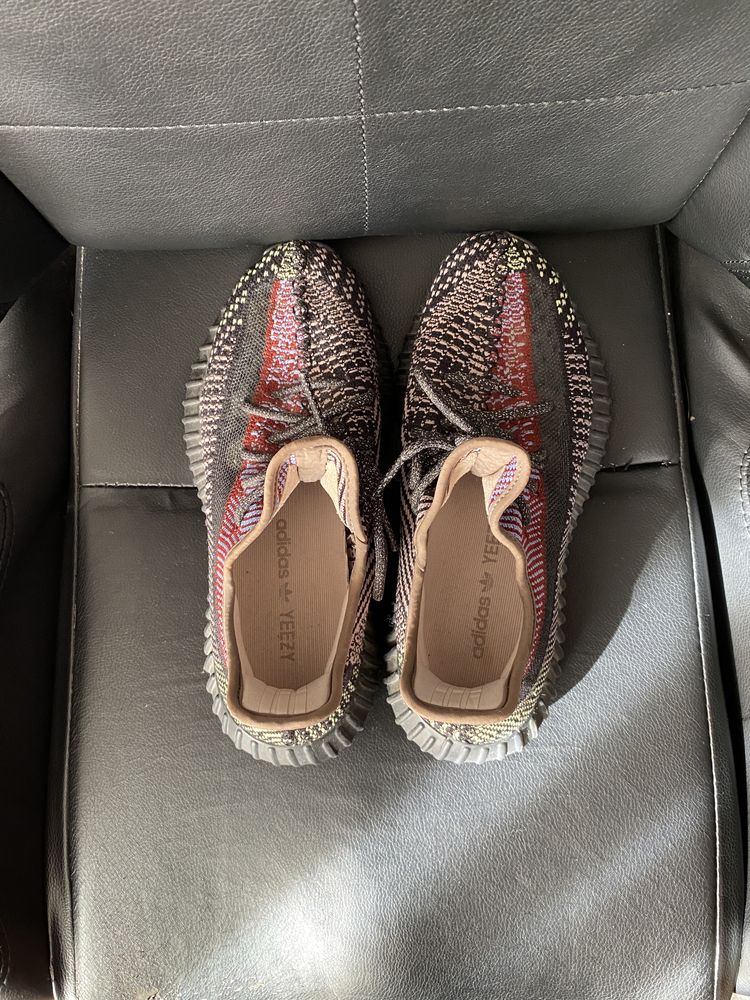 Yeezy Boost 350v2 Yecheil reflective