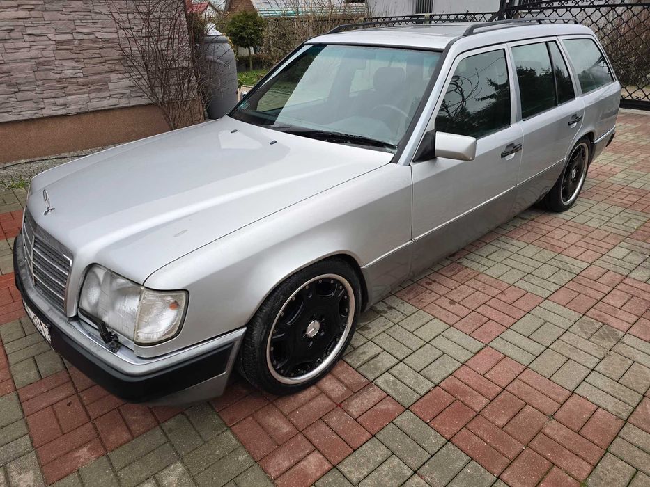 Mercedes 124 kombi 2,8 benzyna