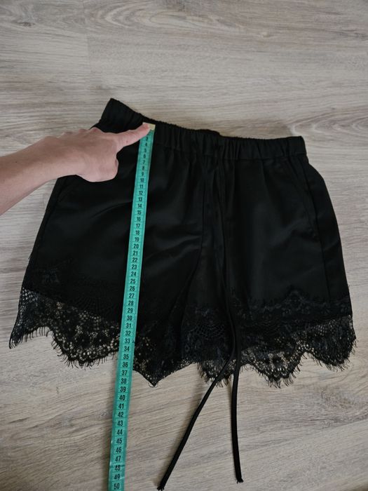 Шорти Reserved з мереживом