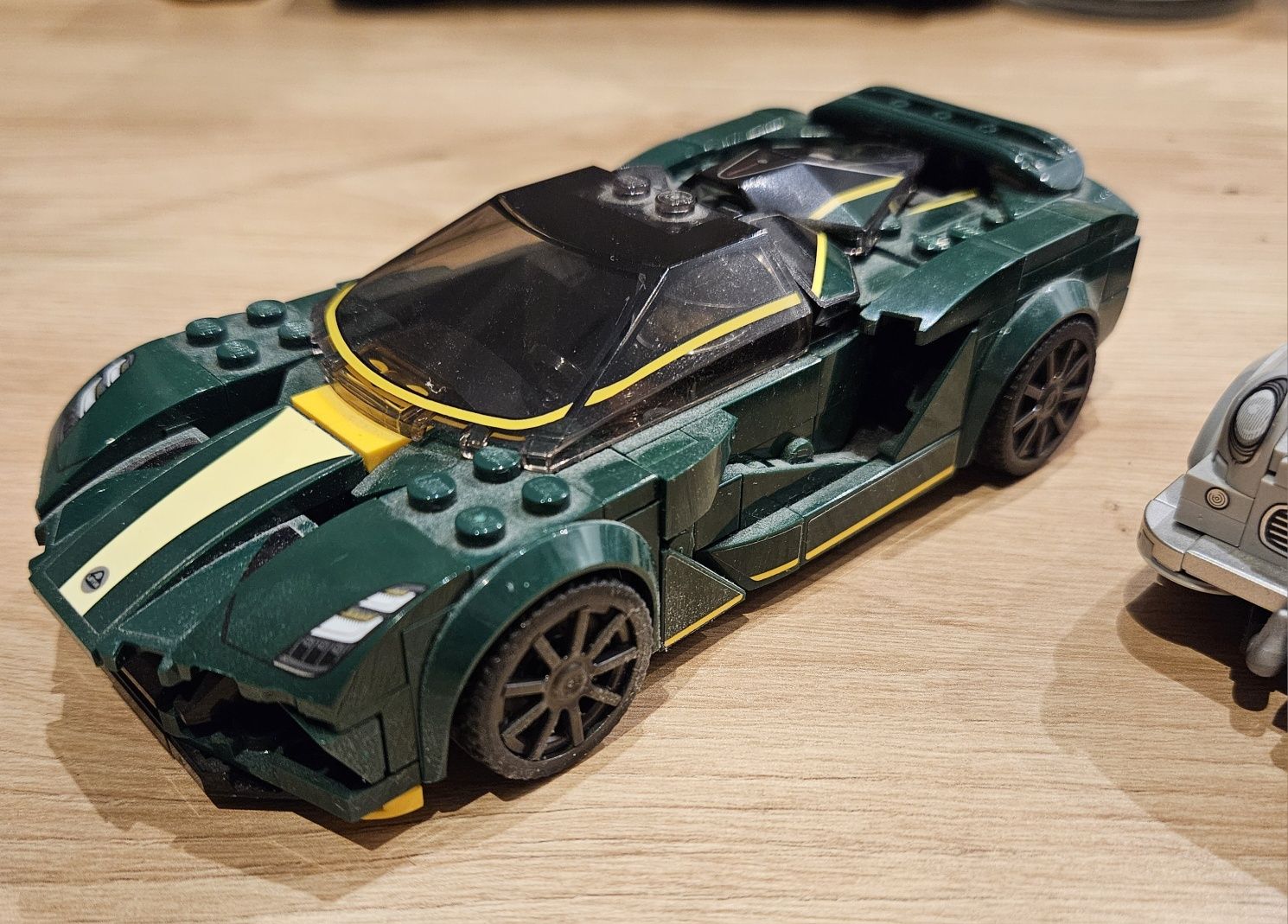 Kolekcja Lego: Aston Martin,  Toyota, Pagani, Lotus