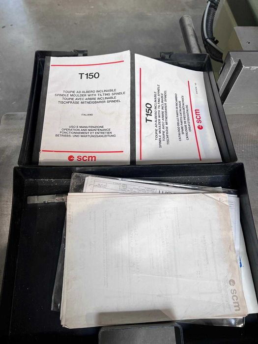 Frezarka dolnowrzecionowa SCM T150