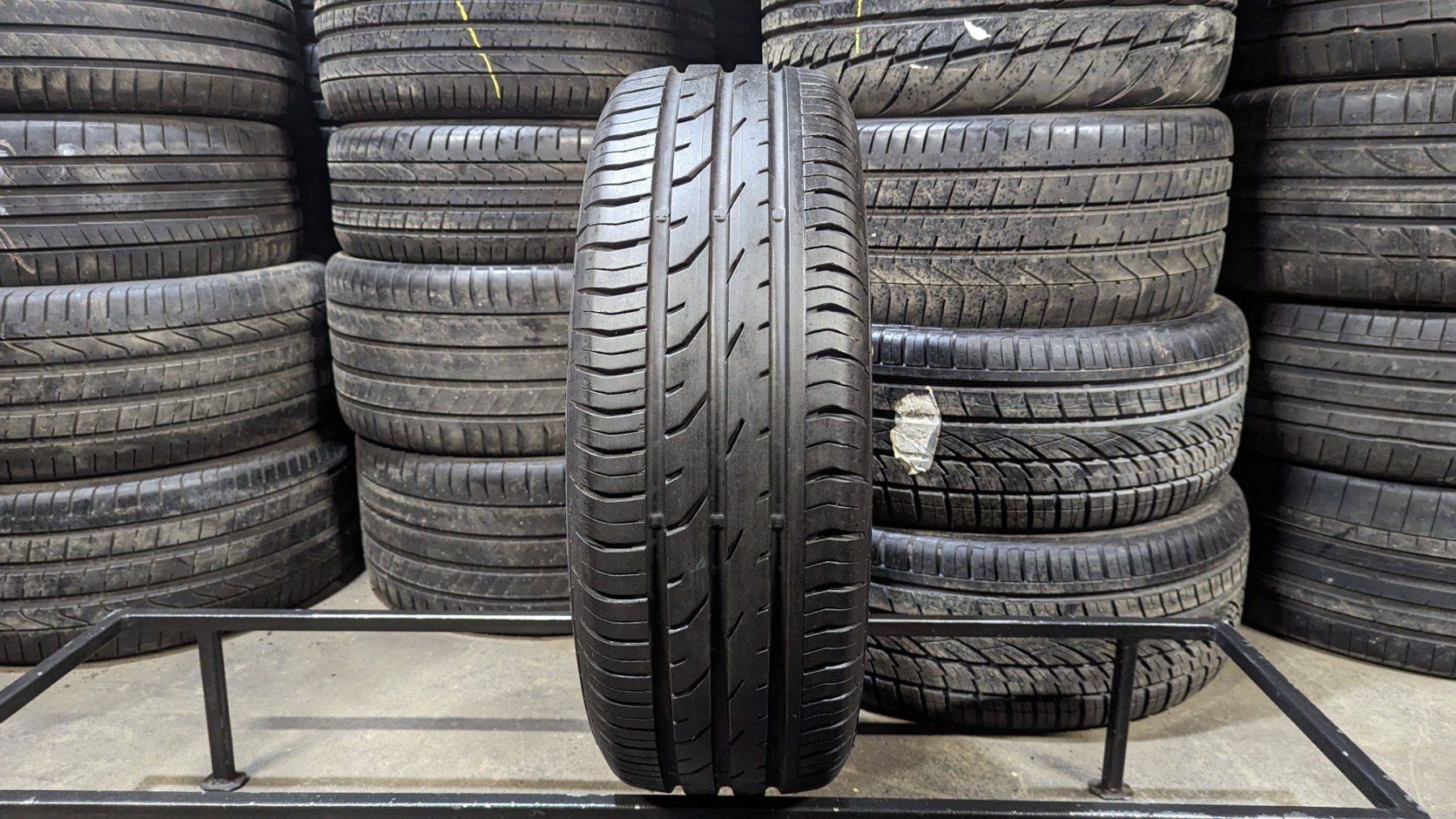 Шина 205/60 R 16 Continental ContiPremiumContact 2. Одна. Розпаровка.