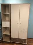 Meble do pokoju dziecięcego plus lampa