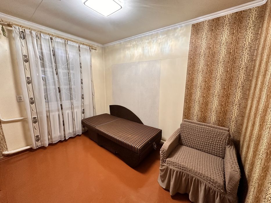 Продам будинок з комунікаціями та ремонтом