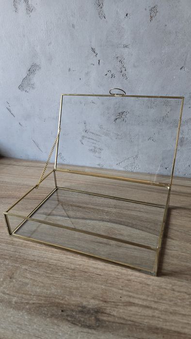 Szkatułka na biżuterię i nie tylko -  złota 23x15x5 cm
