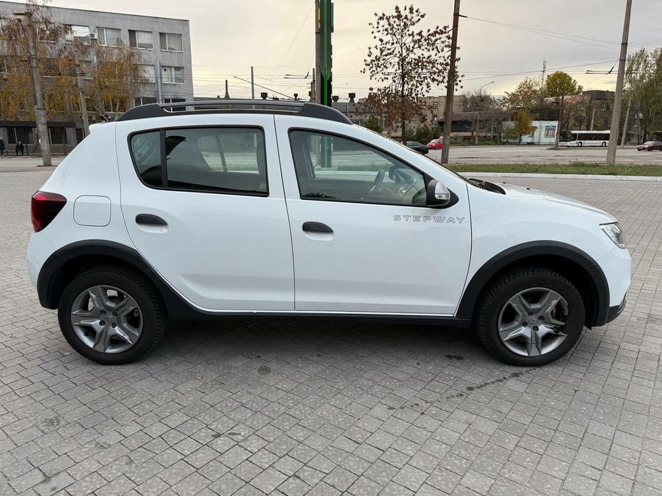 Продам Renault Sandero StepWay 2021