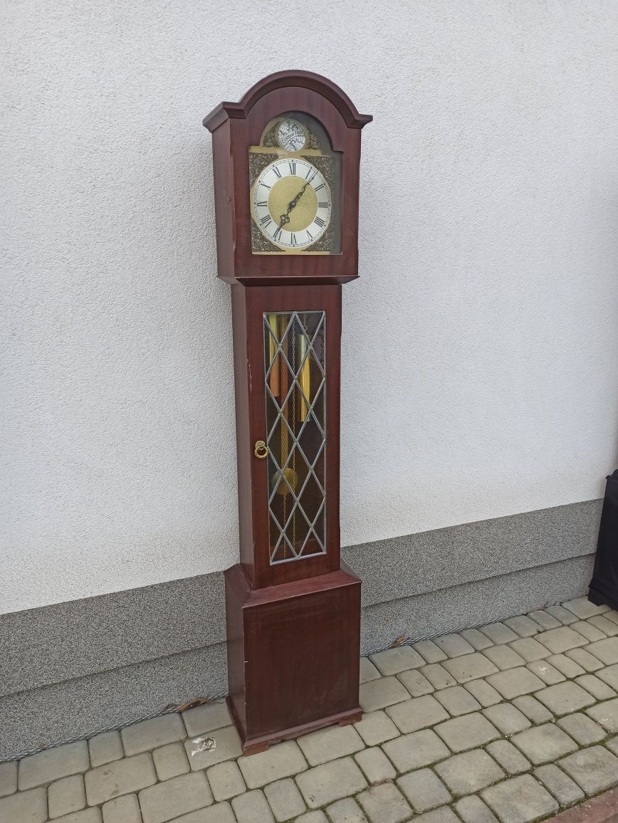 Zegar  stojący  .