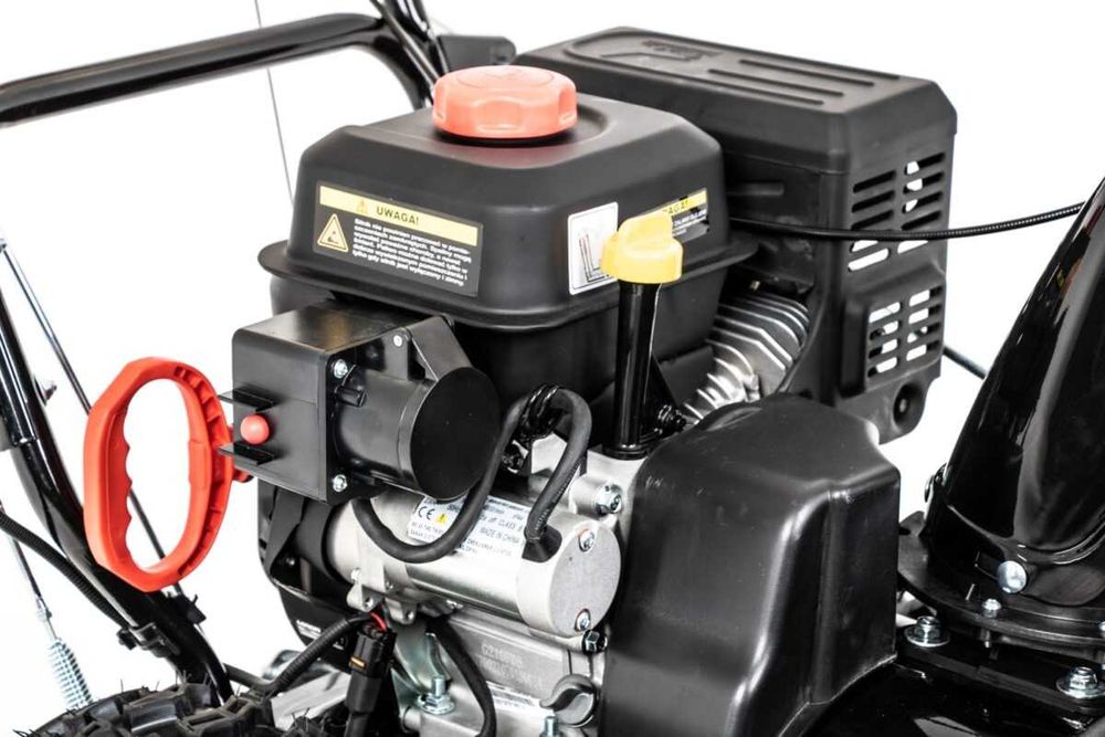 Odśnieżarka spalinowa Faworyt KZO66LE