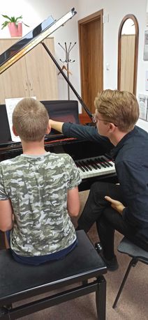 Lekcje gry na fortepianie/pianinie - Kraków