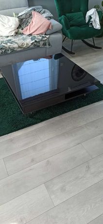 IKEA TOFTERYD stolik kawowy, czarny połysk 95x95 cm