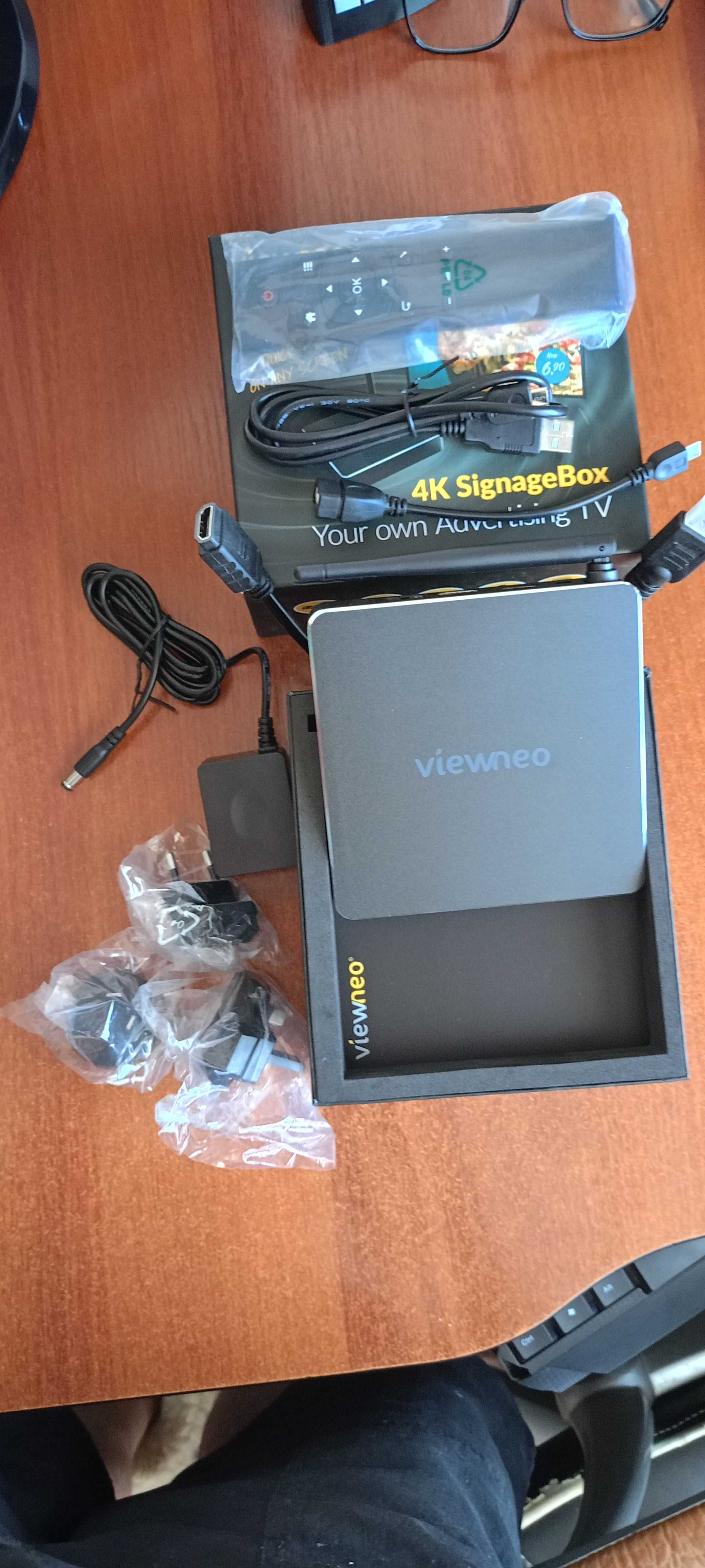 Viewneo 4k signage box - Приставка для Digital Signage