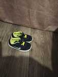 Sprzedam używane adidasy firmy Nike roz.23.5 ,granatowe dla chłopca