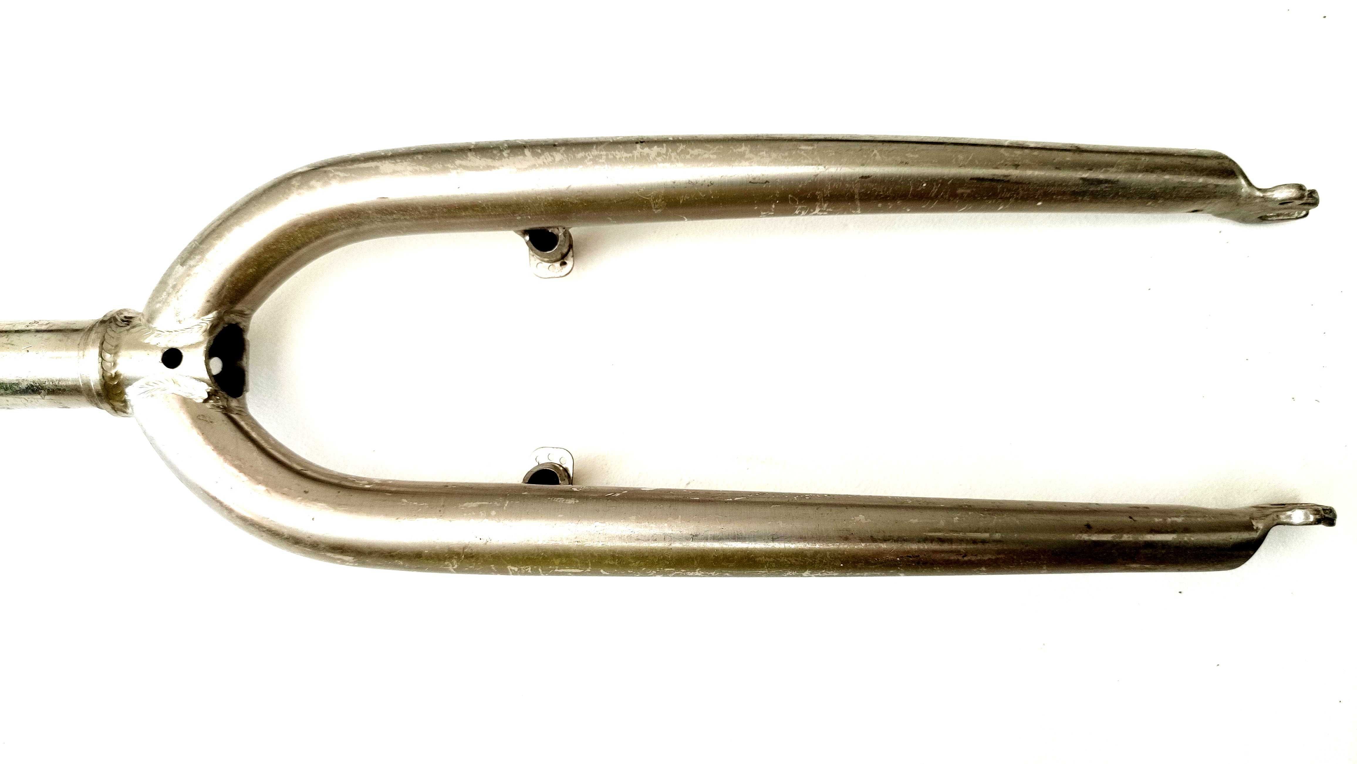 Solidny Widelec rowerowy SPINNER 1 i 1/8'' koło 26'' nr 254