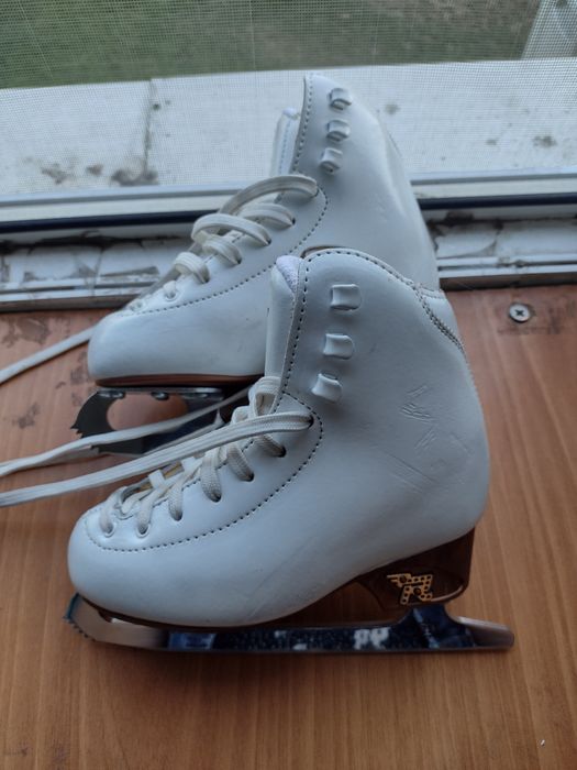 Коньки фигурные детские Risport Antares 180