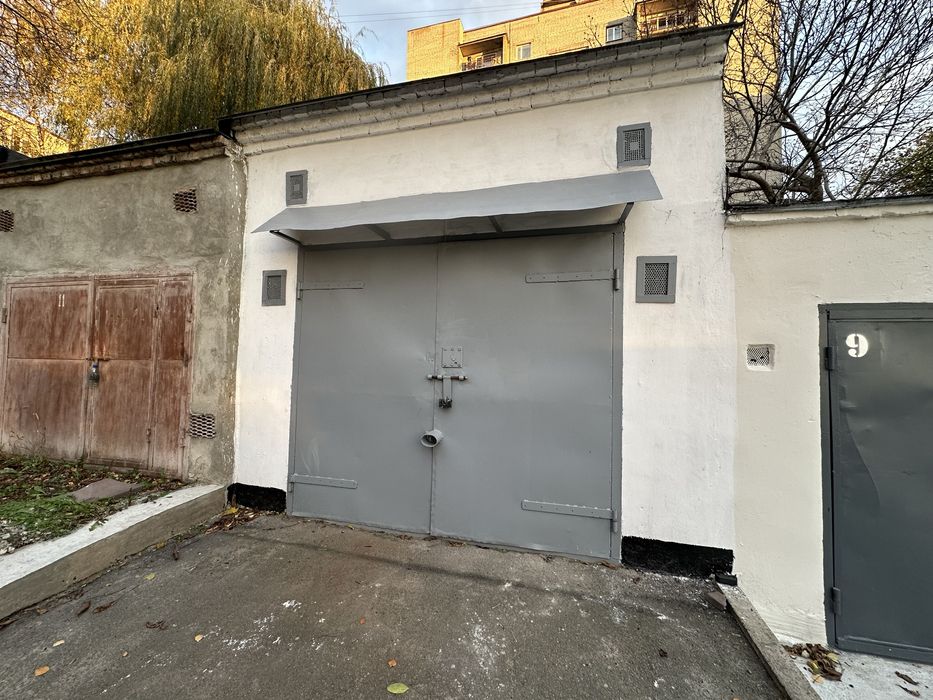 Оренда гаража на Відінській,41