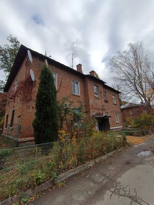 Продам квартиру під ваш ремонт на 12 кварталі/ Краснопільська