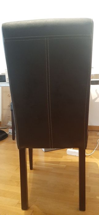 4 cadeiras de jantar  castanhas