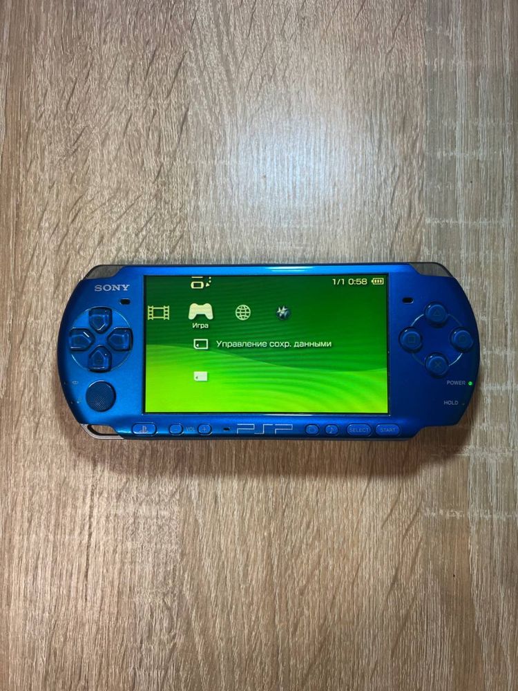Продам PSP 3004 Blue в хорошому стані