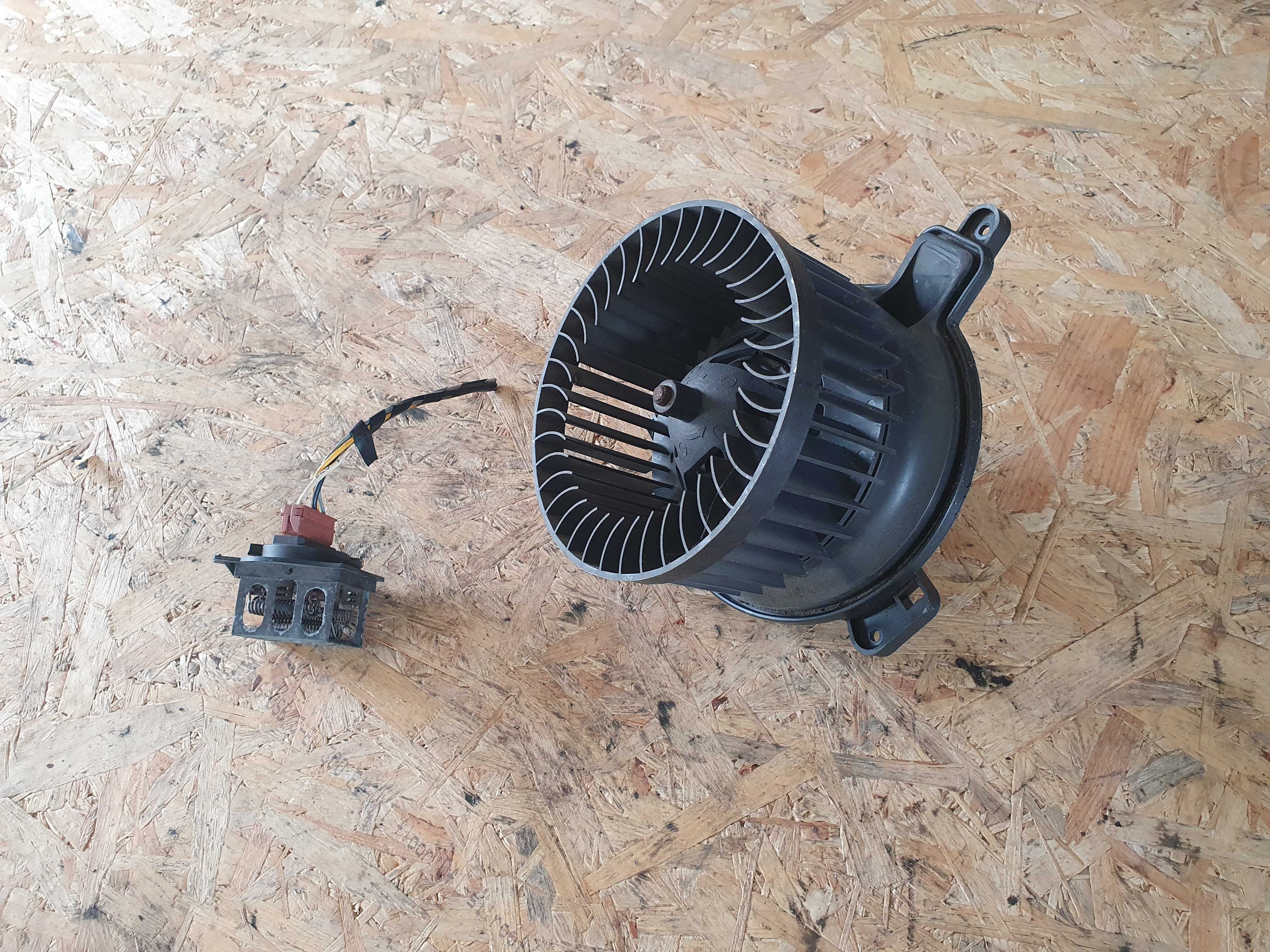 Wentylator dmuchawa nawiewu kabiny rezystor Citroen Berlingo 05r 1.9d