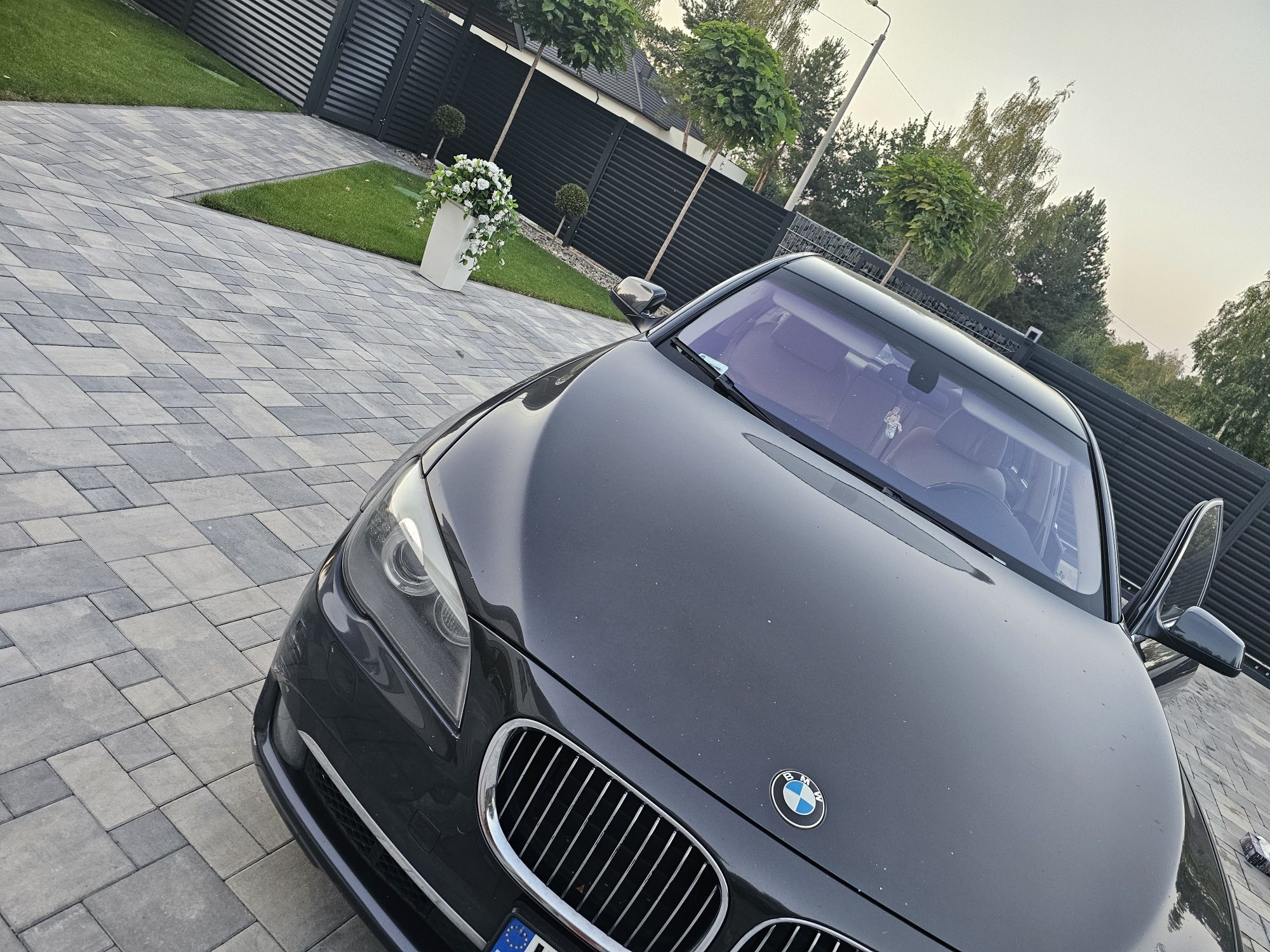 BMW seria 7 F01 740d xDrive