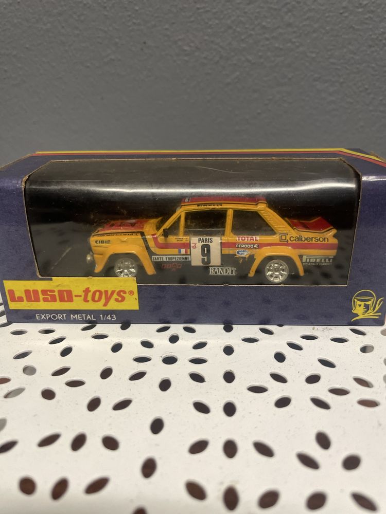 Miniatura Fiat 131 Abarth Mirafiori