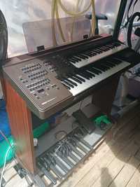 Organy Yamaha electone el-7