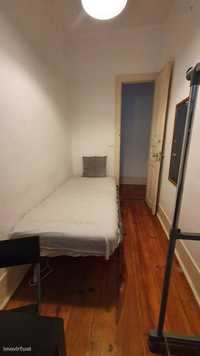 438462 - Quarto com cama de solteiro em apartamento com 5 quartos