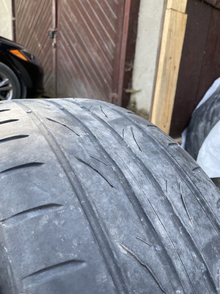 Продам комплект шин Kumho 235/45/18