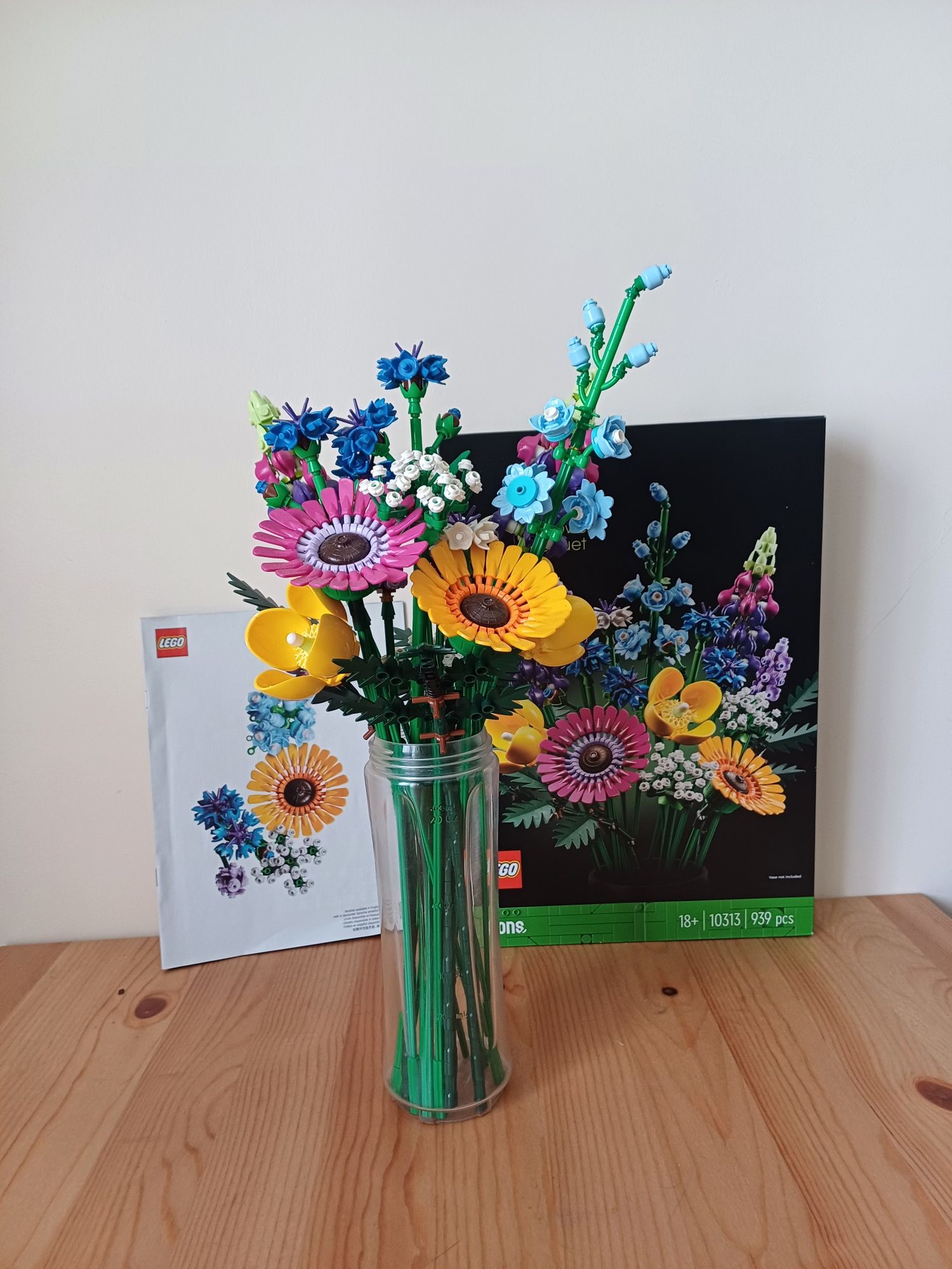 Lego wildflower bouquet 10313