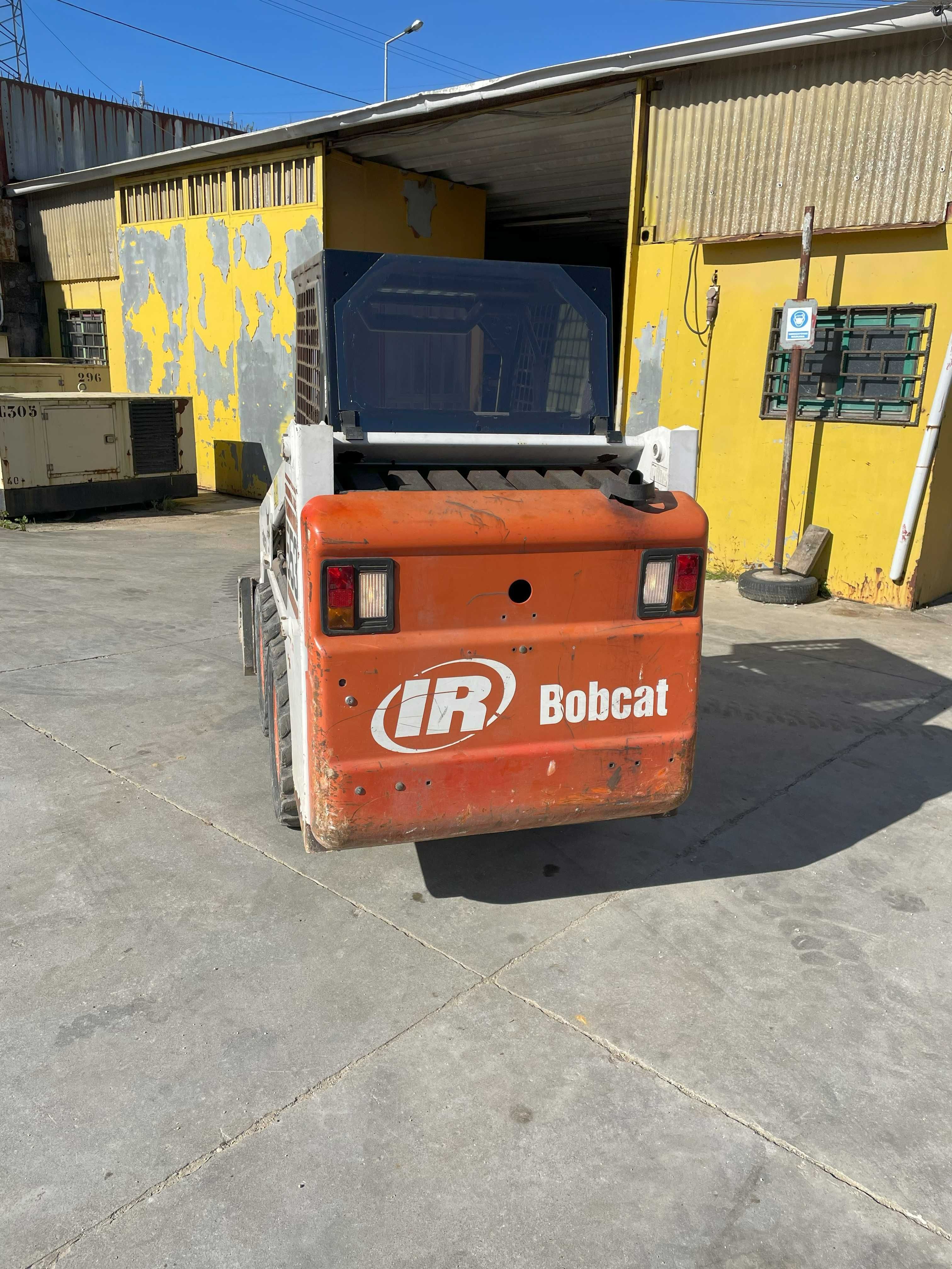 Mini pa Carregadora Bobcat 553