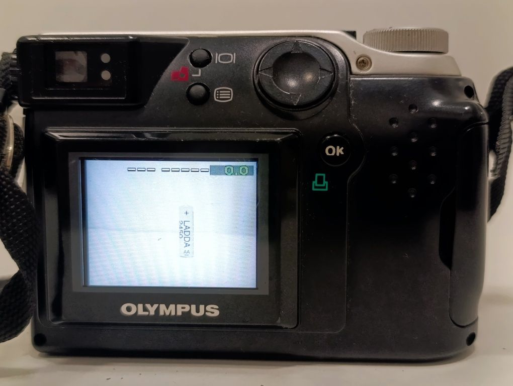 Aparat cyfrowy OLYMPUS C-2000 2mp f/2.0 MANUAL vintage retro CCD 100%