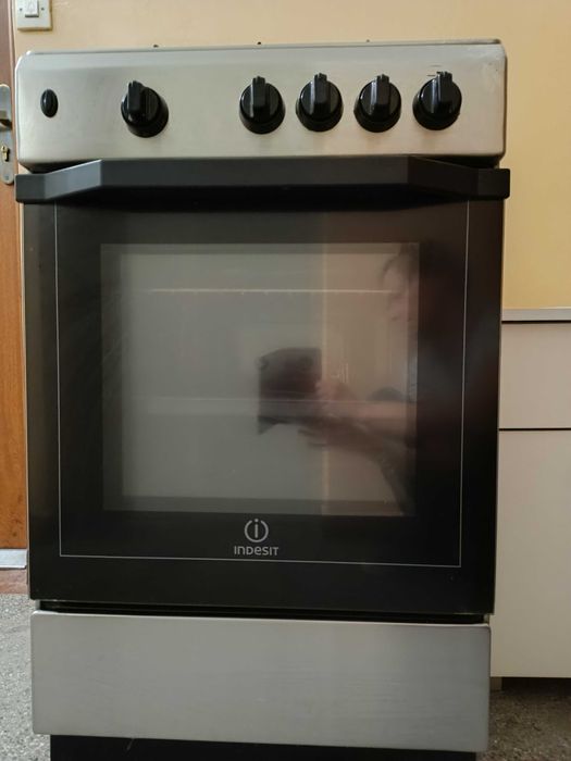 Kuchenka gazowa wolnostojąca indesit
