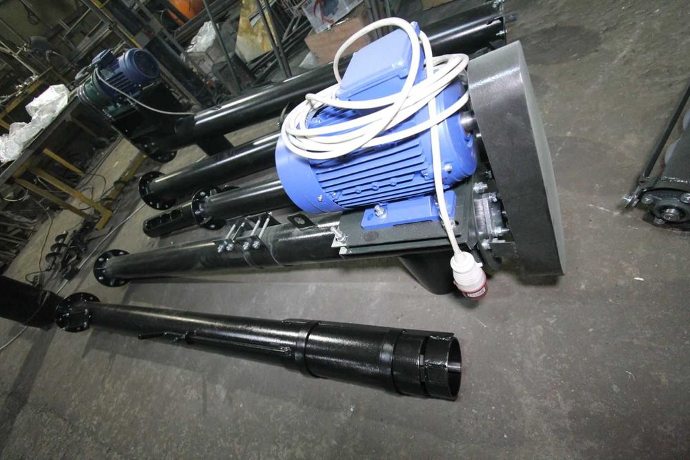 Шнековый погрузчик, винтовой конвейер, шнек, навантажувач, перегрузчик