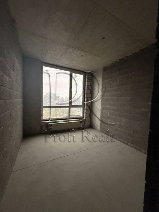 Продаж 4 кімн. квартири ЖК Варшавський/Родини Крістерів/Ретровіль