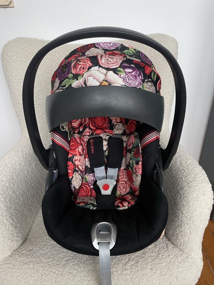 Cybex cloud z i size Spring Blossom Dark