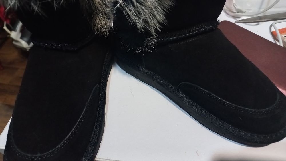 РОЗПРОДАЖ!!!Натуральний замш.Дитячі зимові черевики, чобітки, уггі. На