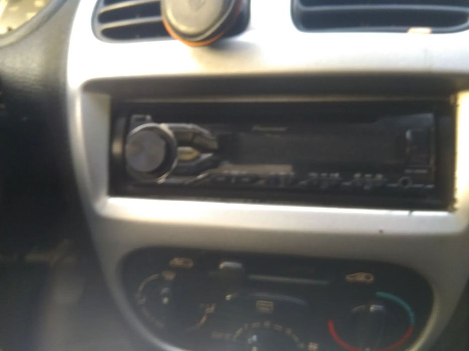 Peugeot 206 cc radio