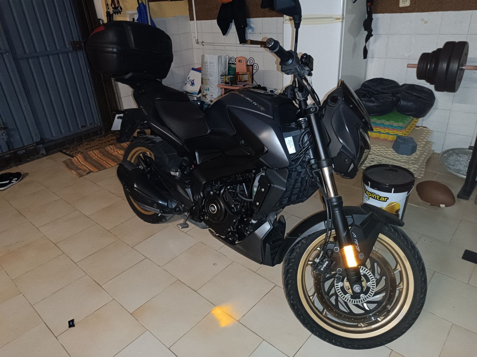 Bajaj Dominar 400