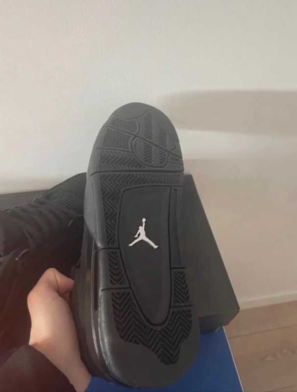 ButySportoweJordan4RetroBlackCat Roz.38