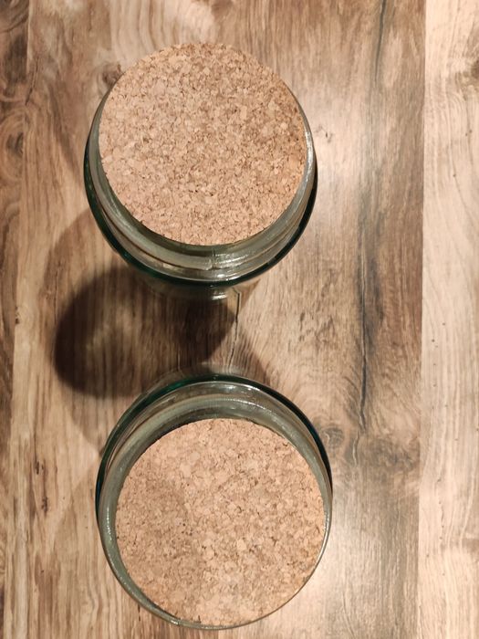 2 duże słoiki z grubego szkła