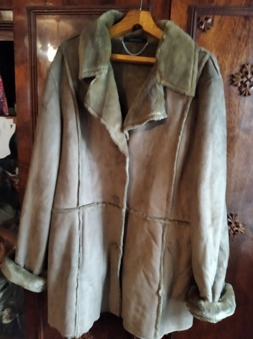 Дубльонка жіноча,нова.Світло - коричневого кольору.Розмір46-48
