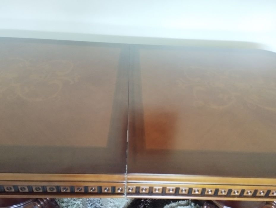 Продам малайзійський стіл