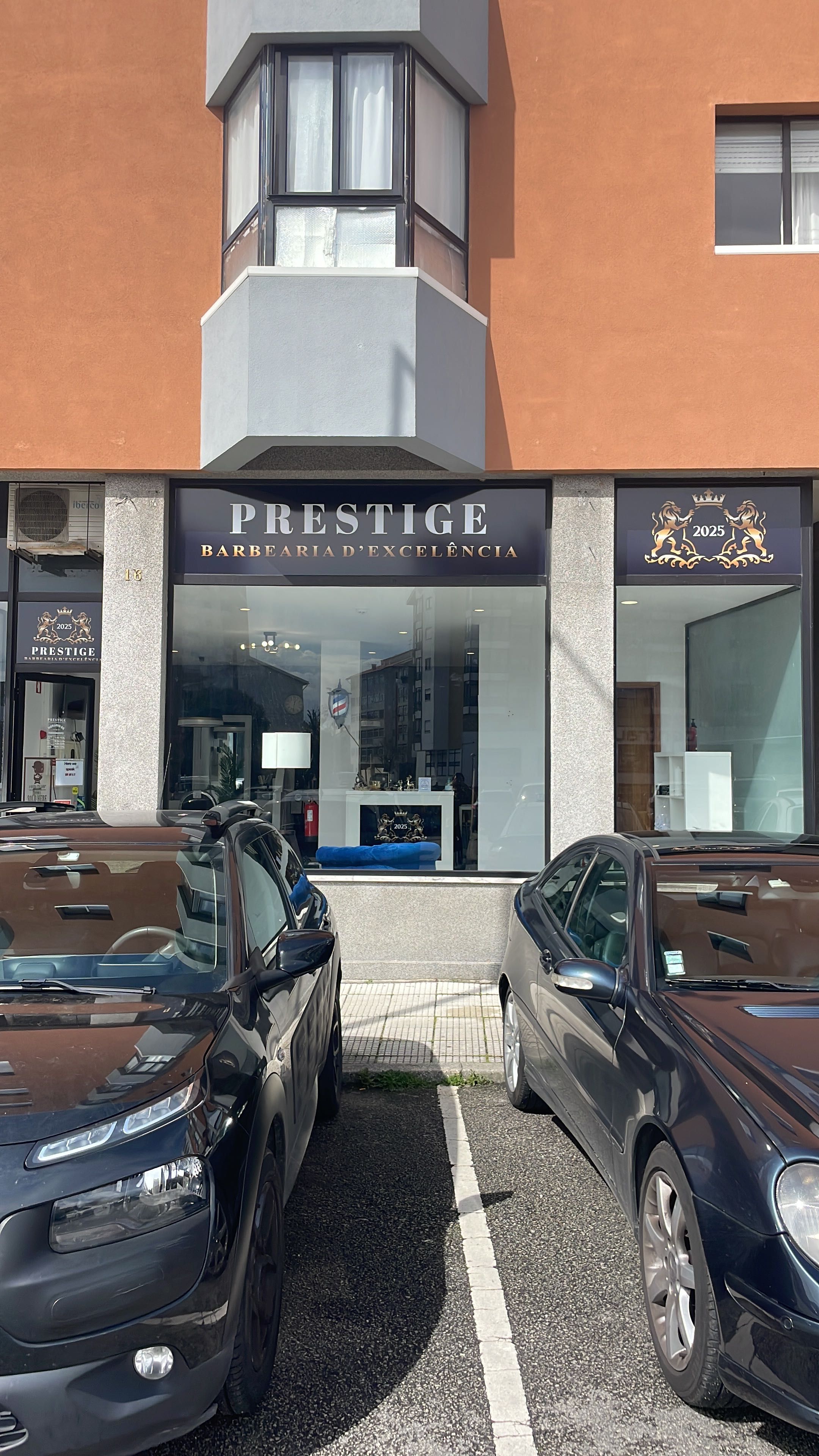 Trespasse Barbearia a funcionar