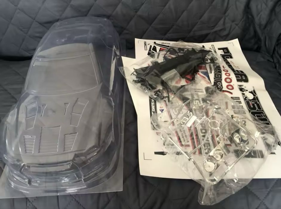 Nissan gtr r35 rc body 1/10 karoseria